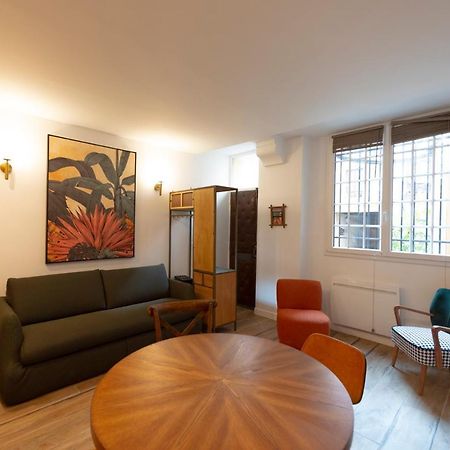Appartement Au Pied De La Tour à Paris Extérieur photo